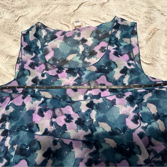 LOFT Floral Tiered Ruffle Blouse - Picture 5 of 7